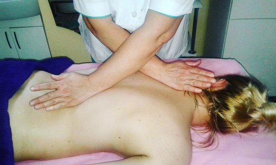 Massage in the beauty salon «Figura» in Kryvyi Rih. Sign up for the procedure at a discount.