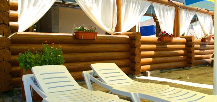 Beach near the hotel complex &quot;black sea&quot;. relax on the action