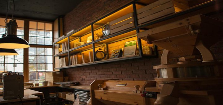 The interior of the restaurant "Fabbrica". Book a table at a discount