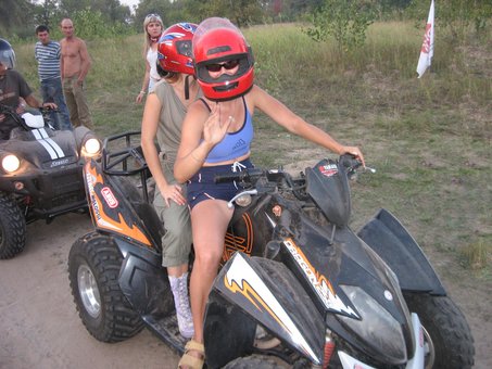 Rental of racing motorcycles in the drive club «Dream for rent» in Kiev. Use the promotion.