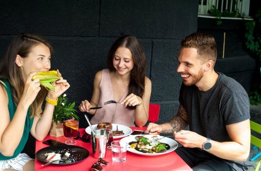 Lunch at the 3/4 restaurant in the Dnieper. Order at a discount