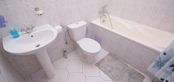 Discounts for holidays in "real home apartments in kiev center" 24