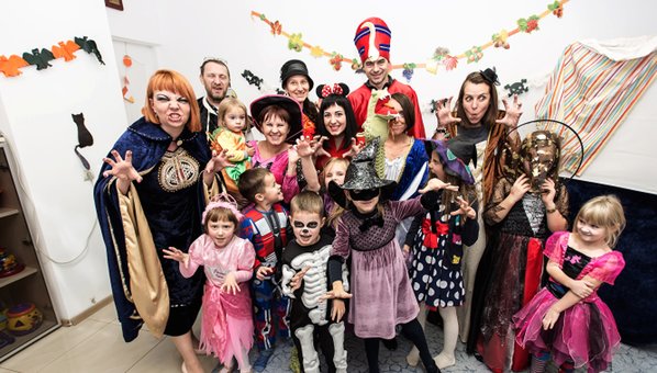 Майстер-класи від дитячого клубу «Busy Bee Club» у Києві. Записатися зі знижкою