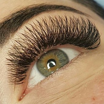 Курсы наращивания ресниц в студии красоты «House of beauty» в Харькове. Записывайтесь по акции.