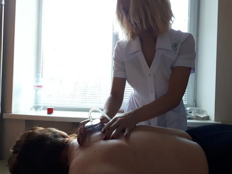 Vacuum massage in the beauty and health center "Oberig" in Zaporozhye. Sign up for a massage for a promotion.