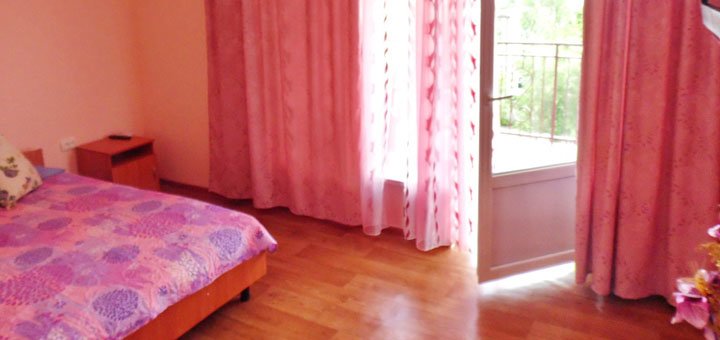 Discounts for holidays in the boarding house romantica10