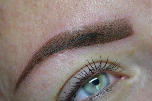 Permanent eyebrow makeup by the master Anna Kolesnik in Kharkov. Do it at a discount.